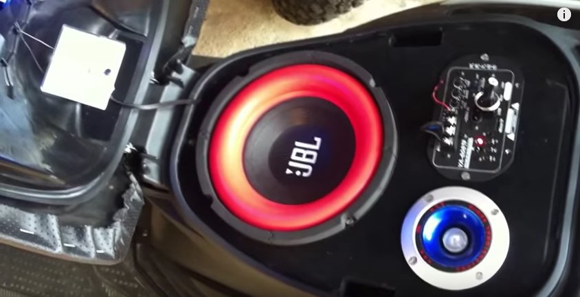Honda Dio Modified To Have A Music System Localise